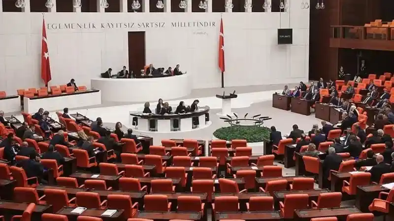 En Düşük Emekli Aylığına İlişkin Madde Kabul Edildi